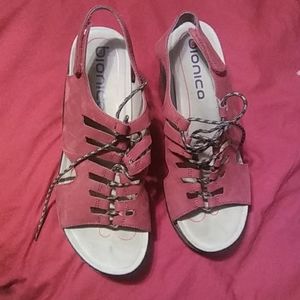 Bionica red platform size 10